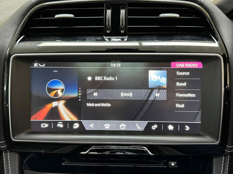 Jaguar F-PACE 3.0 D300 V6 S Auto AWD Euro 6 (s/s) 5dr 5dr Automatic 2025