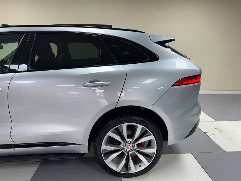 Jaguar F-PACE 3.0 D300 V6 S Auto AWD Euro 6 (s/s) 5dr 5dr Automatic 2025