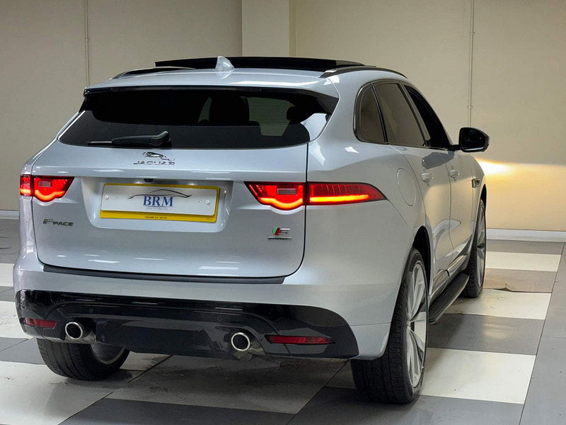 Jaguar F-PACE 3.0 D300 V6 S Auto AWD Euro 6 (s/s) 5dr 5dr Automatic 2025