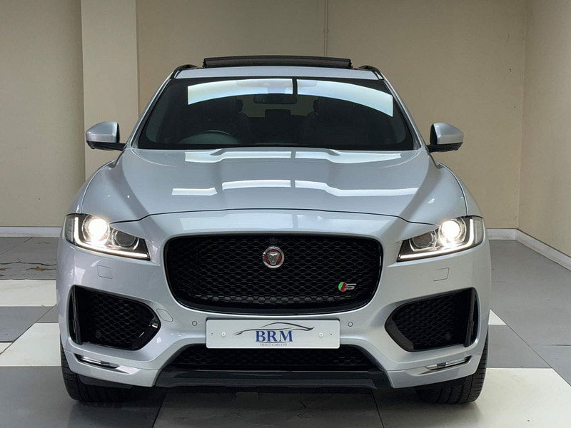 Jaguar F-PACE 3.0 D300 V6 S Auto AWD Euro 6 (s/s) 5dr 5dr Automatic 2025