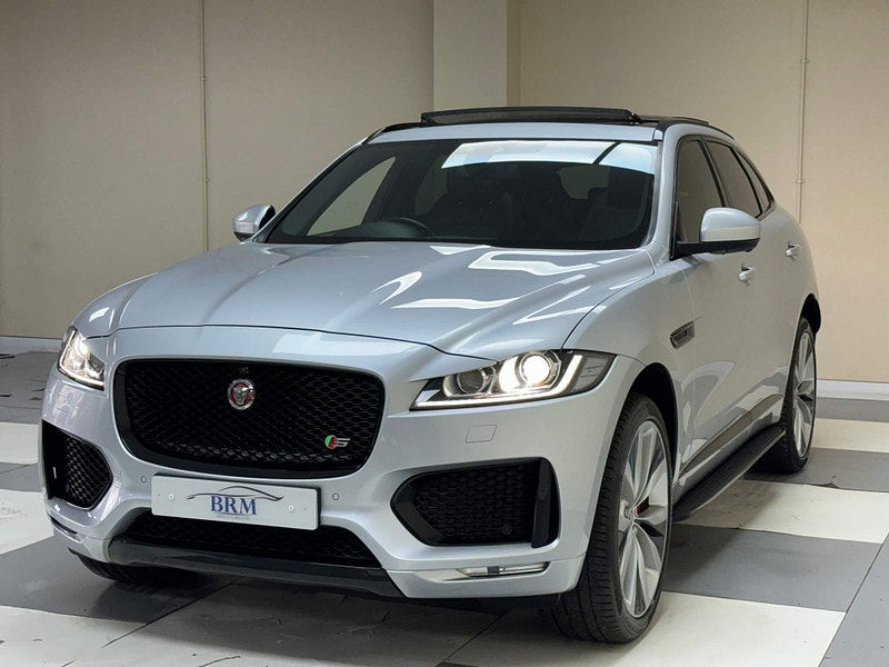 Jaguar F-PACE 3.0 D300 V6 S Auto AWD Euro 6 (s/s) 5dr 5dr Automatic 2025