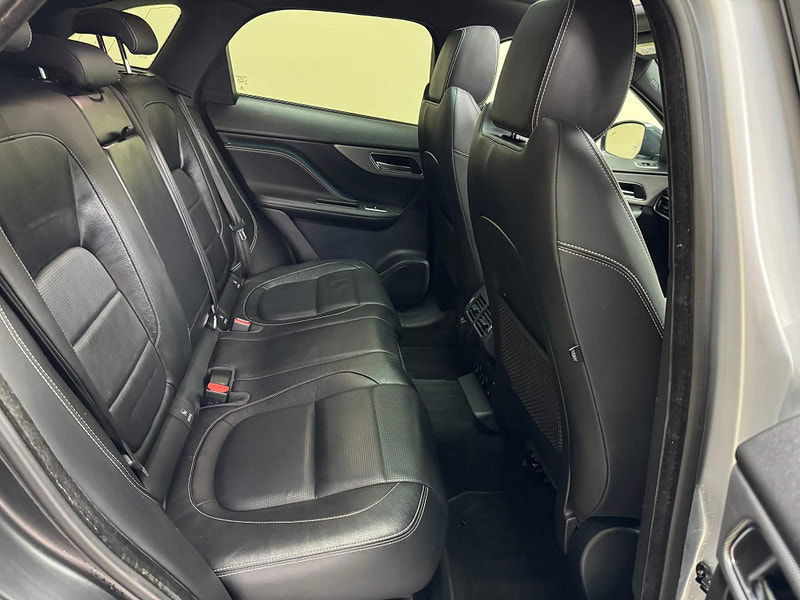 Jaguar F-PACE 3.0 D300 V6 S Auto AWD Euro 6 (s/s) 5dr 5dr Automatic 2025