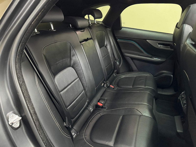 Jaguar F-PACE 3.0 D300 V6 S Auto AWD Euro 6 (s/s) 5dr 5dr Automatic 2025
