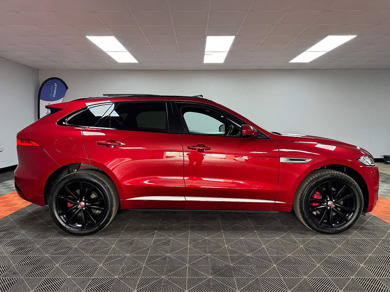 Jaguar F-PACE 3.0 D300 V6 S Auto AWD Euro 6 (s/s) 5dr 5dr Automatic 2024