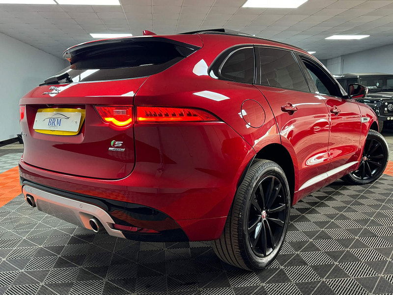 Jaguar F-PACE 3.0 D300 V6 S Auto AWD Euro 6 (s/s) 5dr 5dr Automatic 2024