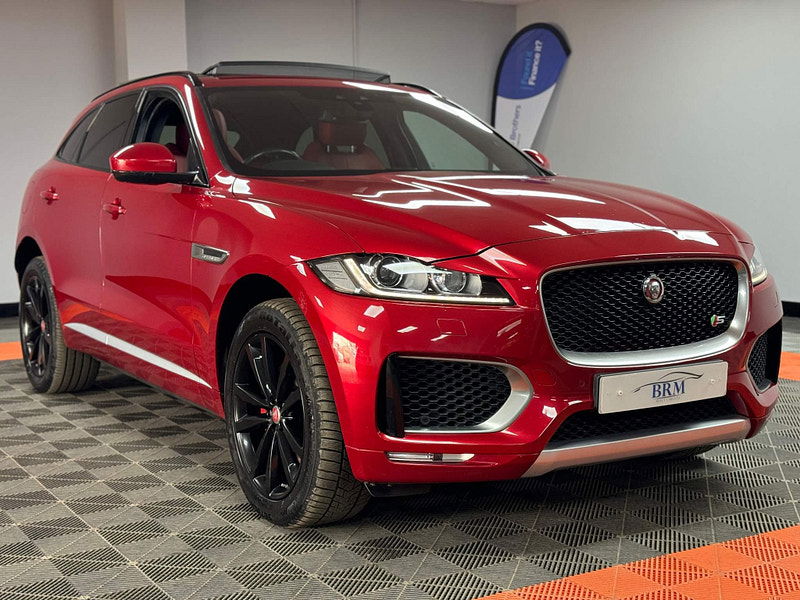 Jaguar F-PACE 3.0 D300 V6 S Auto AWD Euro 6 (s/s) 5dr 5dr Automatic 2024