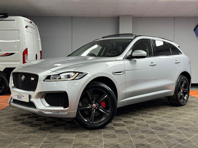 Jaguar F-PACE 3.0 D300 V6 S Auto AWD Euro 6 (s/s) 5dr 5dr Automatic 2025