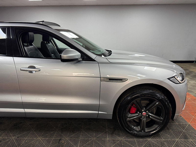 Jaguar F-PACE 3.0 D300 V6 S Auto AWD Euro 6 (s/s) 5dr 5dr Automatic 2025