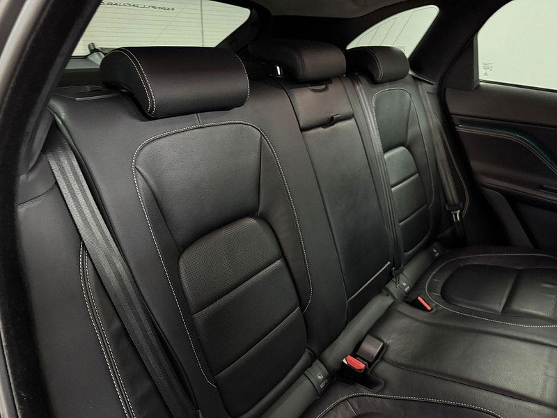 Jaguar F-PACE 3.0 D300 V6 S Auto AWD Euro 6 (s/s) 5dr 5dr Automatic 2025