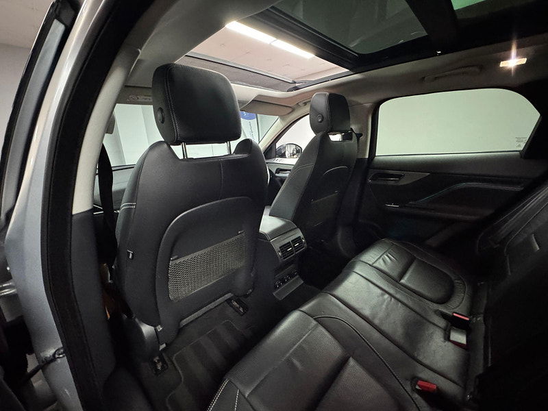 Jaguar F-PACE 3.0 D300 V6 S Auto AWD Euro 6 (s/s) 5dr 5dr Automatic 2025