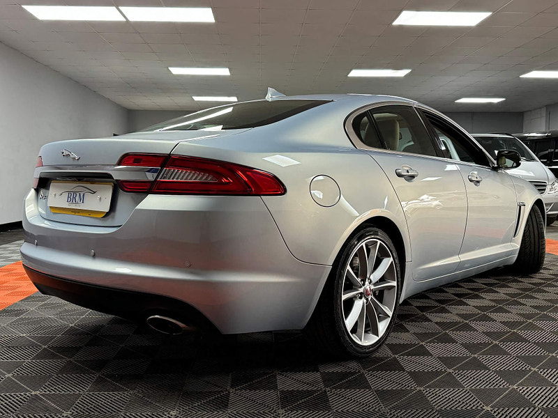 Jaguar XF 2.2d Premium Luxury Auto Euro 5 (s/s) 4dr 4dr Automatic 2024