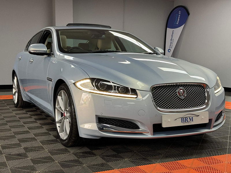 Jaguar XF 2.2d Premium Luxury Auto Euro 5 (s/s) 4dr 4dr Automatic 2024