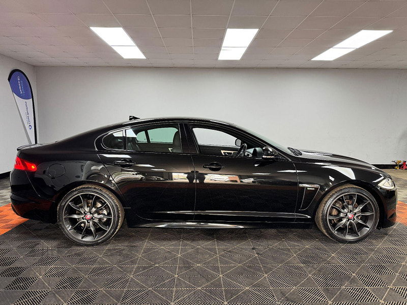 Jaguar XF 2.2d R-Sport Black Auto Euro 5 (s/s) 4dr 4dr Automatic 2025