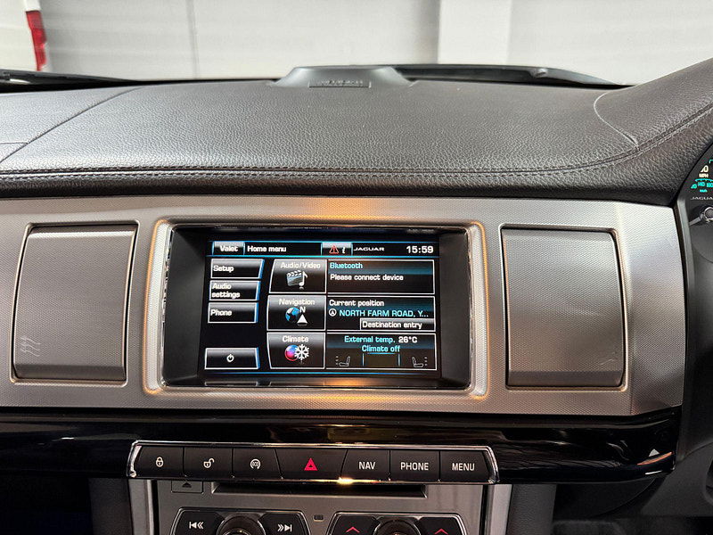 Jaguar XF 2.2d R-Sport Black Auto Euro 5 (s/s) 4dr 4dr Automatic 2025