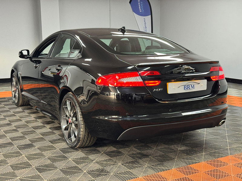 Jaguar XF 2.2d R-Sport Black Auto Euro 5 (s/s) 4dr 4dr Automatic 2025