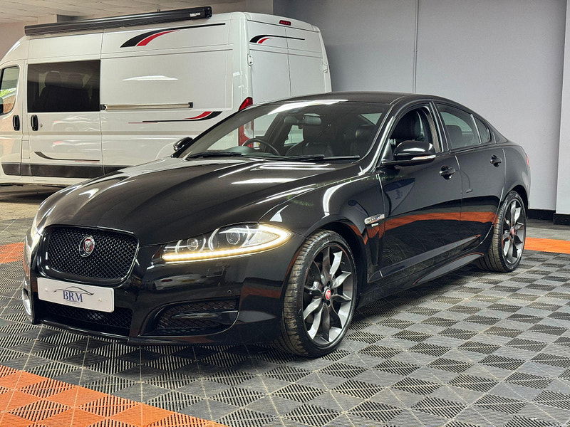 Jaguar XF 2.2d R-Sport Black Auto Euro 5 (s/s) 4dr 4dr Automatic 2025