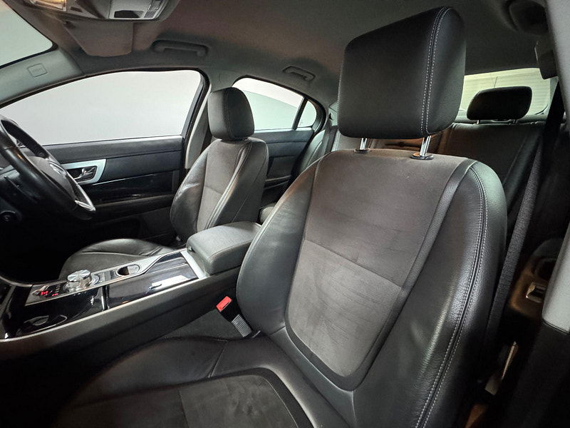 Jaguar XF 2.2d Sport Auto Euro 5 (s/s) 4dr 4dr Automatic 2025