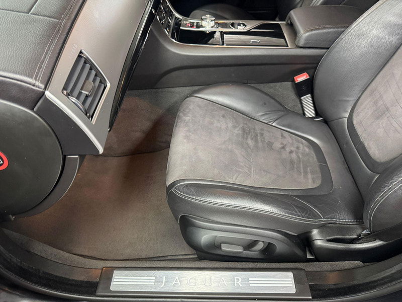 Jaguar XF 2.2d Sport Auto Euro 5 (s/s) 4dr 4dr Automatic 2025