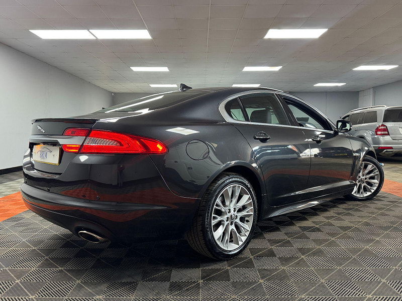 Jaguar XF 2.2d Sport Auto Euro 5 (s/s) 4dr 4dr Automatic 2025