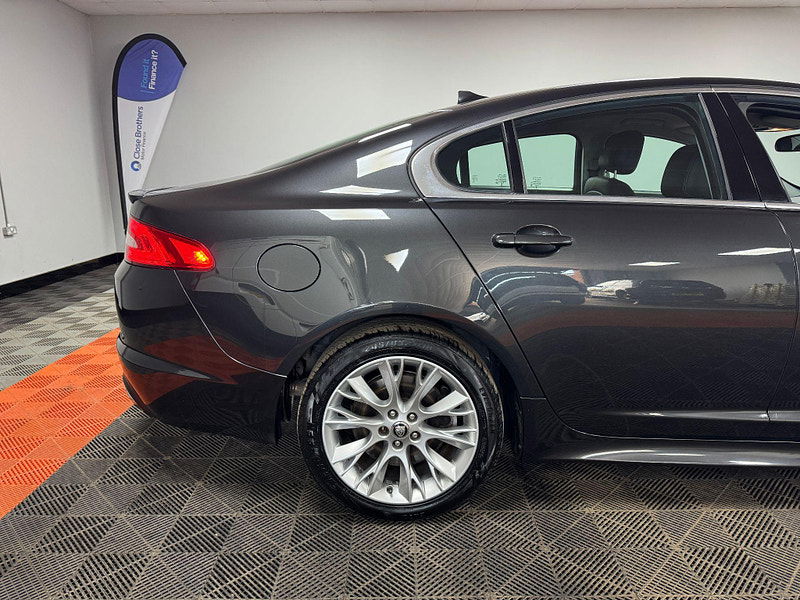 Jaguar XF 2.2d Sport Auto Euro 5 (s/s) 4dr 4dr Automatic 2025