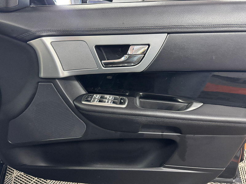 Jaguar XF 2.2d Sport Auto Euro 5 (s/s) 4dr 4dr Automatic 2025