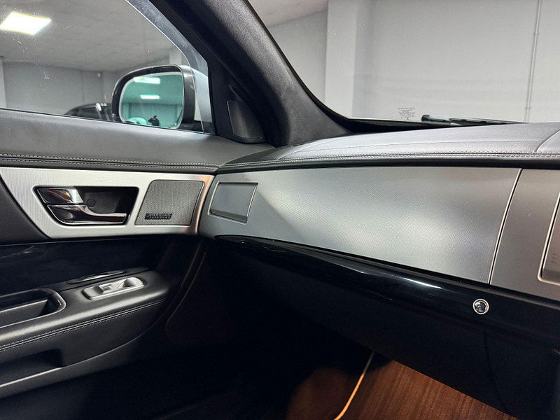 Jaguar XF 3.0d S V6 Portfolio Auto Euro 5 (s/s) 4dr 4dr Automatic 2026