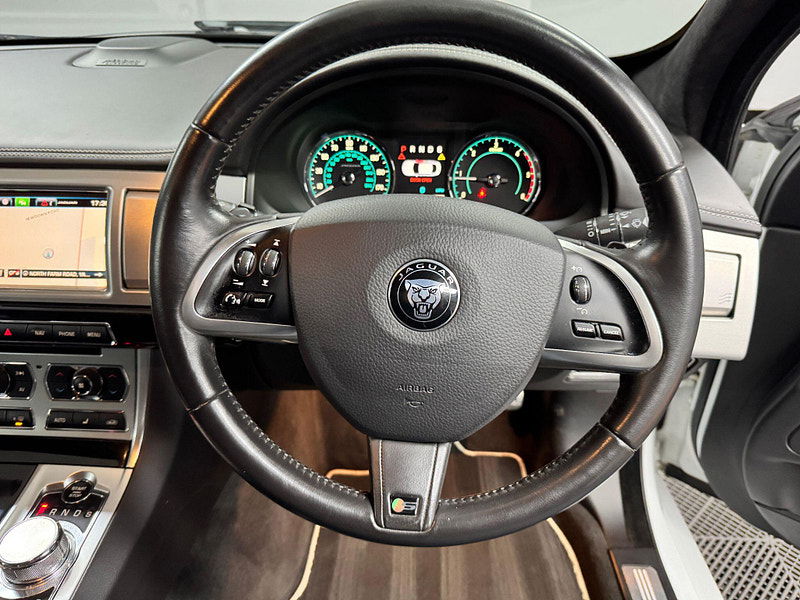 Jaguar XF 3.0d S V6 Portfolio Auto Euro 5 (s/s) 4dr 4dr Automatic 2026