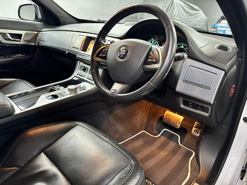 Jaguar XF 3.0d S V6 Portfolio Auto Euro 5 (s/s) 4dr 4dr Automatic 2026