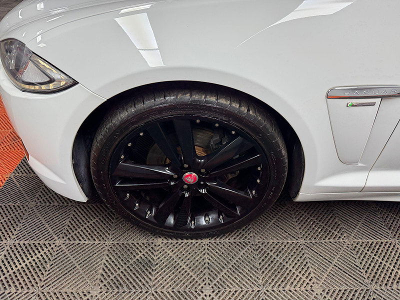 Jaguar XF 3.0d V6 R-Sport Auto Euro 5 (s/s) 4dr 4dr Automatic 2025