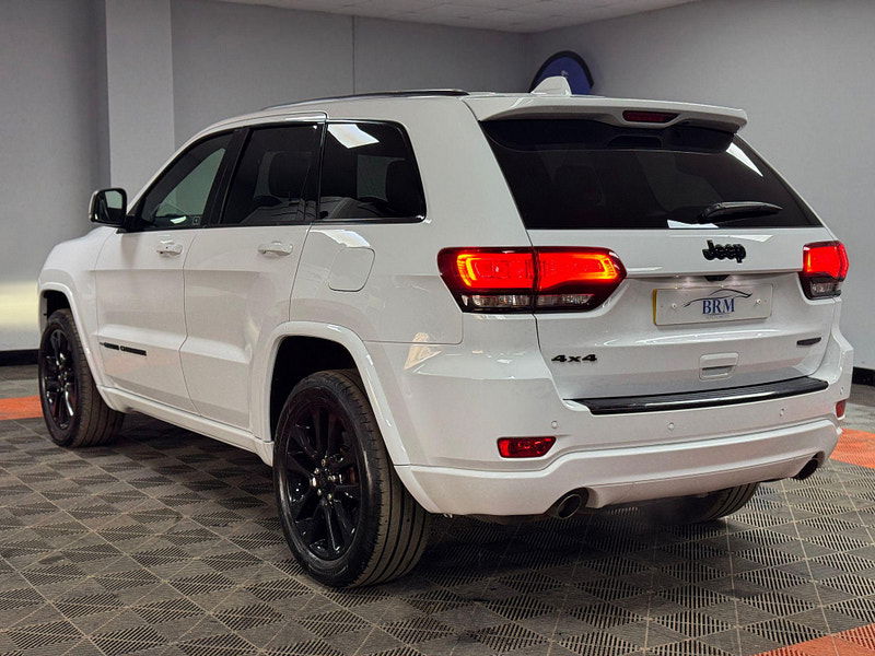 Jeep Grand Cherokee 3.0 V6 MultiJetII Night Eagle Auto 4WD Euro 6 (s/s) 5dr 5dr Automatic 2025