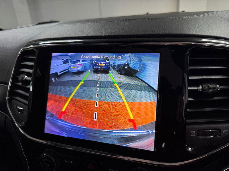 Jeep Grand Cherokee 3.0 V6 MultiJetII Summit Auto 4WD Euro 6 (s/s) 5dr 5dr Automatic 2026