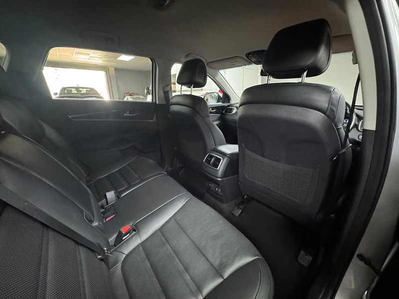 Kia Sorento 2.2 CRDi KX-2 Auto AWD Euro 6 (s/s) 5dr 5dr Automatic 2025