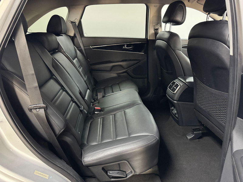 Kia Sorento 2.2 CRDi KX-2 Auto AWD Euro 6 (s/s) 5dr 5dr Automatic 2025