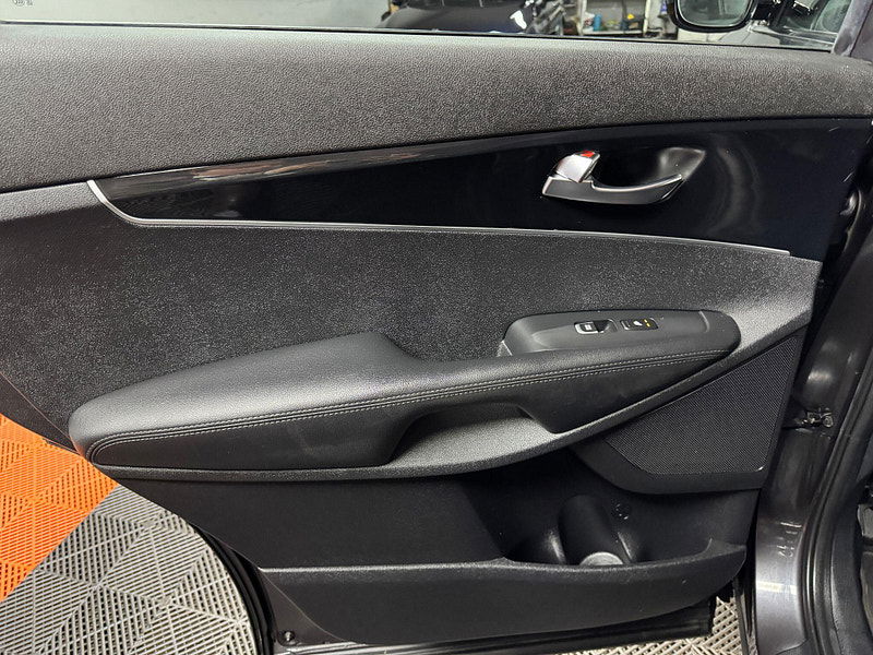 Kia Sorento 2.2 CRDi KX-2 Auto AWD Euro 6 (s/s) 5dr 5dr Automatic 2025