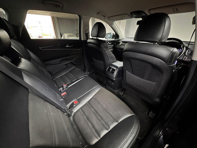 Kia Sorento 2.2 CRDi KX-2 Auto AWD Euro 6 (s/s) 5dr 5dr Automatic 2025