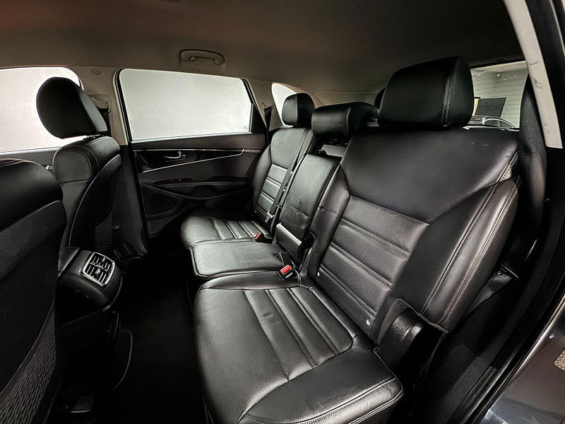 Kia Sorento 2.2 CRDi KX-2 Auto AWD Euro 6 (s/s) 5dr 5dr Automatic 2025