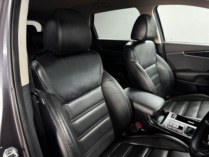 Kia Sorento 2.2 CRDi KX-2 Auto AWD Euro 6 (s/s) 5dr 5dr Automatic 2025