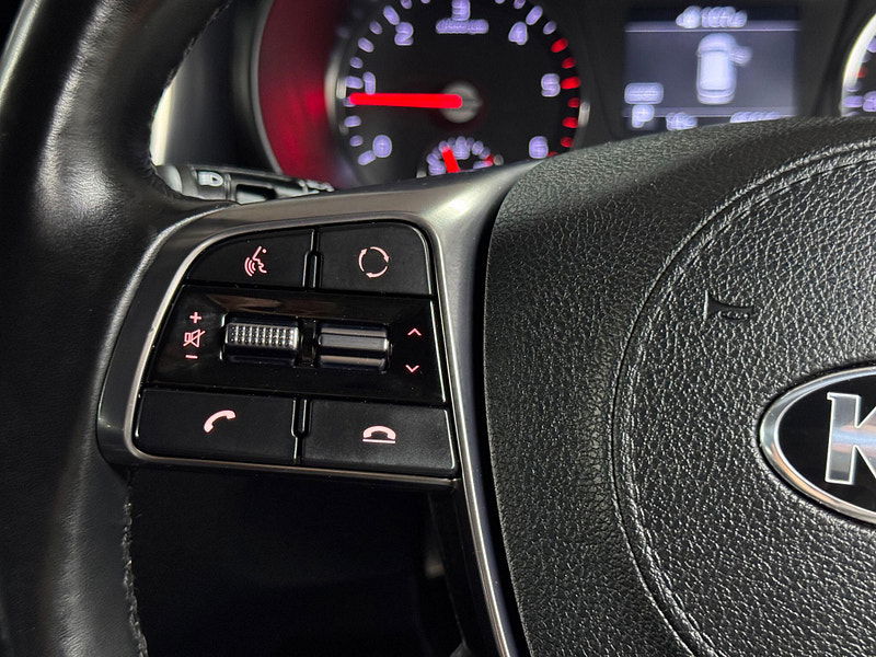 Kia Sorento 2.2 CRDi KX-2 Auto AWD Euro 6 (s/s) 5dr 5dr Automatic 2025