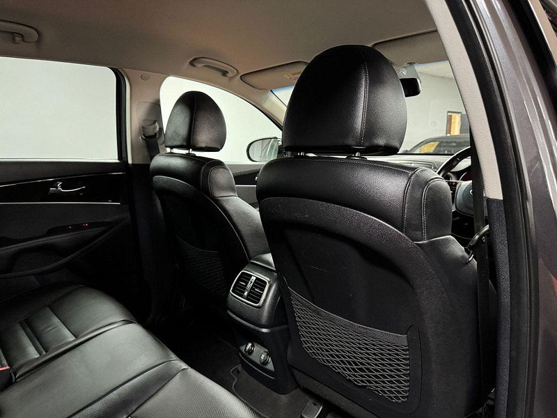 Kia Sorento 2.2 CRDi KX-2 Auto AWD Euro 6 (s/s) 5dr 5dr Automatic 2025