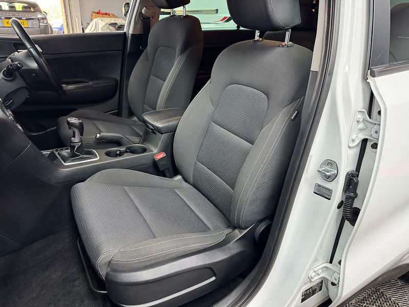 Kia Sportage 1.6 GDi 2 Euro 6 (s/s) 5dr 5dr Manual 2025