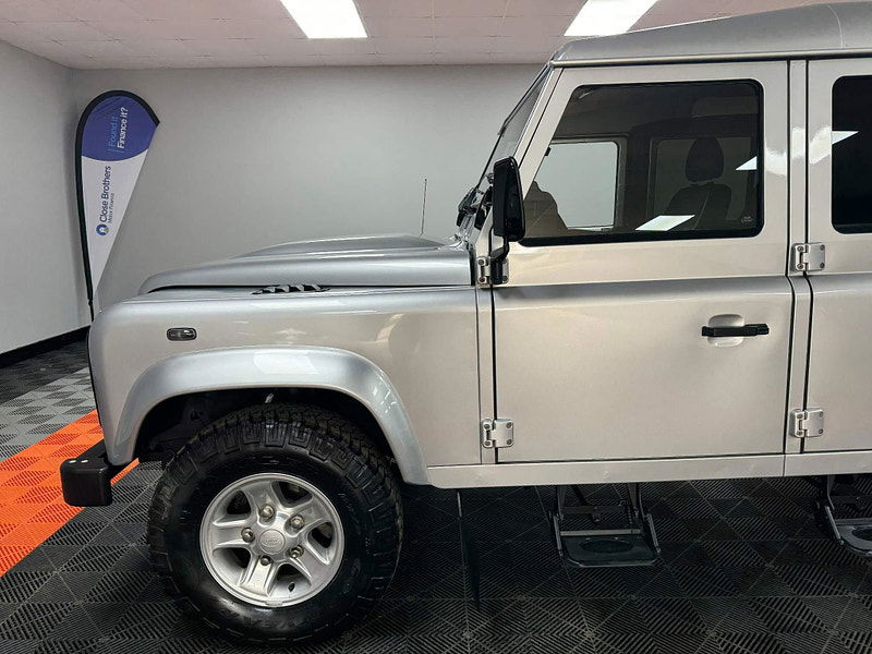 Land Rover DEFENDER 110 2.2 TDCi County Station Wagon 4WD Euro 5 5dr 5dr Manual 2024