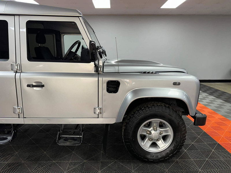 Land Rover DEFENDER 110 2.2 TDCi County Station Wagon 4WD Euro 5 5dr 5dr Manual 2024