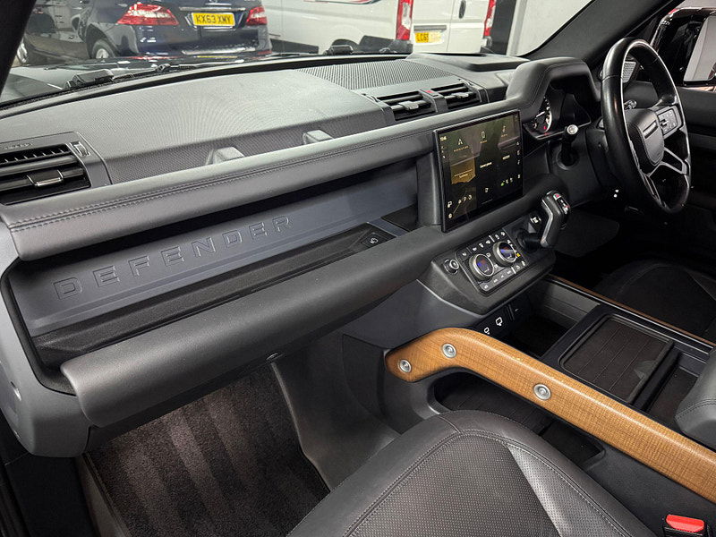 Land Rover Defender 130 3.0 D300 MHEV X Auto 4WD Euro 6 (s/s) 5dr 5dr Automatic 2026
