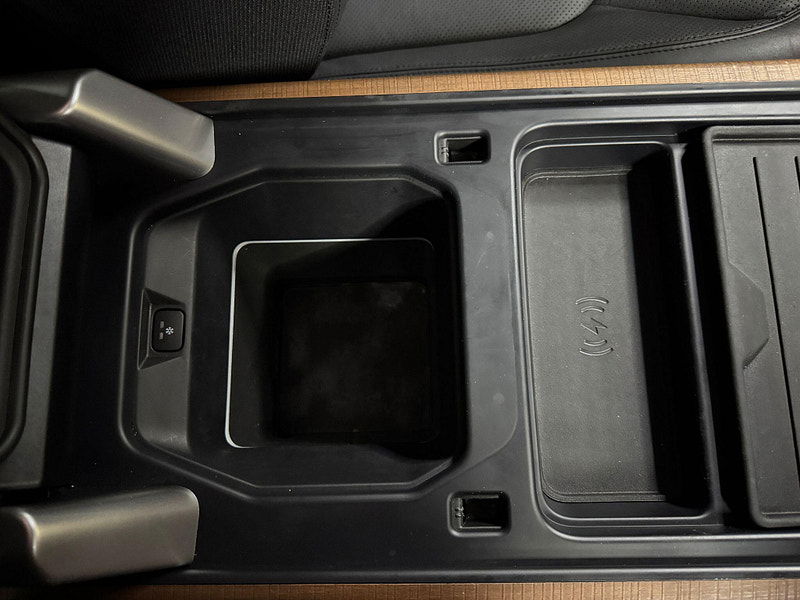 Land Rover Defender 130 3.0 D300 MHEV X Auto 4WD Euro 6 (s/s) 5dr 5dr Automatic 2026