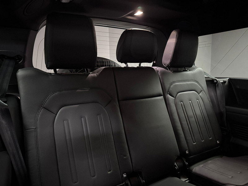 Land Rover Defender 130 3.0 D300 MHEV X Auto 4WD Euro 6 (s/s) 5dr 5dr Automatic 2026