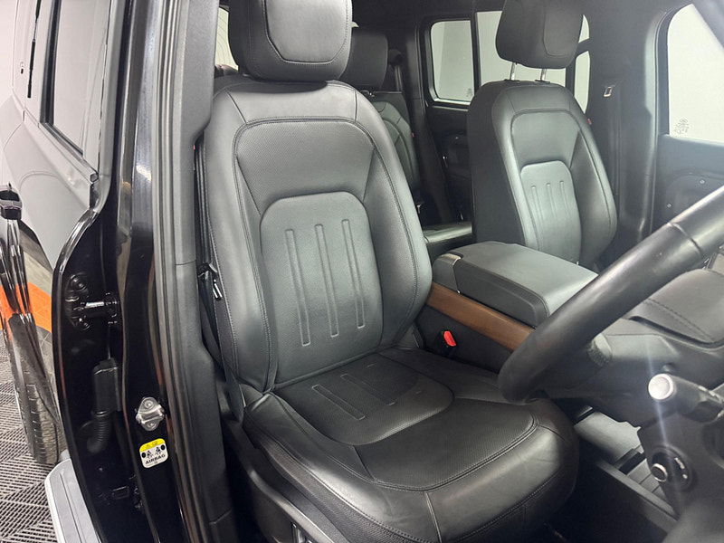 Land rover Defender 130 3.0 D300 MHEV X Auto 4WD Euro 6 (s/s) 5dr 5dr Automatic 2025