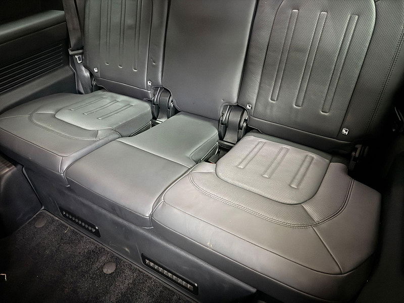 Land Rover Defender 130 3.0 D300 MHEV X Auto 4WD Euro 6 (s/s) 5dr 5dr Automatic 2026