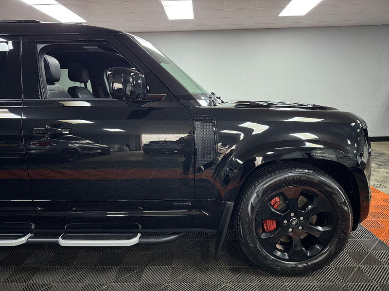 Land Rover Defender 130 3.0 D300 MHEV X Auto 4WD Euro 6 (s/s) 5dr 5dr Automatic 2026