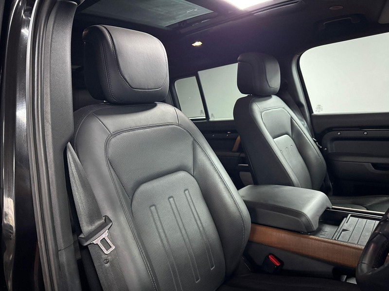 Land Rover Defender 130 3.0 D300 MHEV X Auto 4WD Euro 6 (s/s) 5dr 5dr Automatic 2026