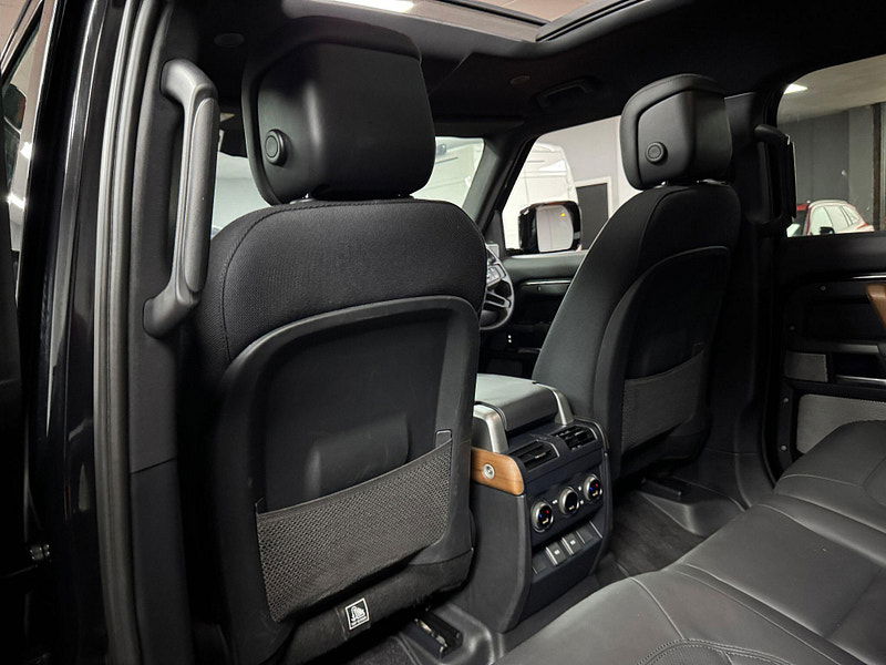 Land Rover Defender 130 3.0 D300 MHEV X Auto 4WD Euro 6 (s/s) 5dr 5dr Automatic 2026